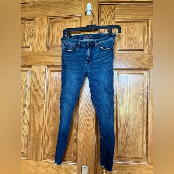 Abercrombie & Fitch - Mid-Rise Super Skinny Ankle Jeans - Picture 1 of 3